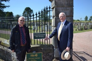 Sir Menzies and Iain Anderson, Regional Supervisor Scotland, CWGC